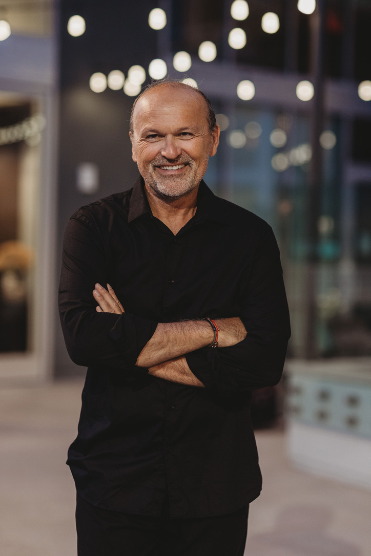 Sascha Menesi, People & Leadership Advisor